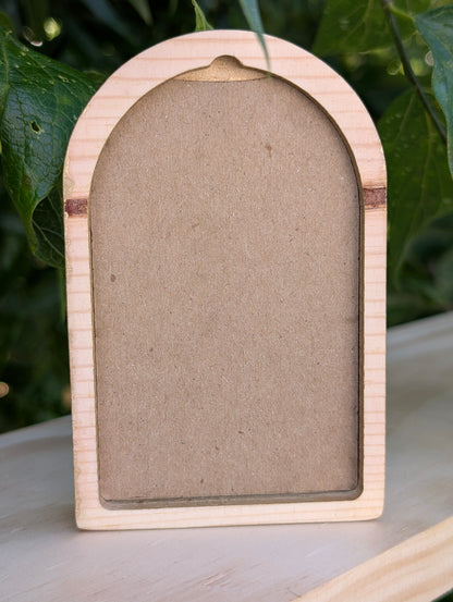 Squirrel and Coffee cup - Ornate Arch Frame